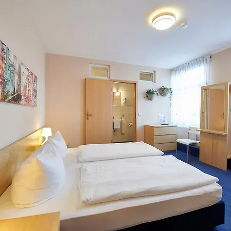 Zum Grunewald Hotel