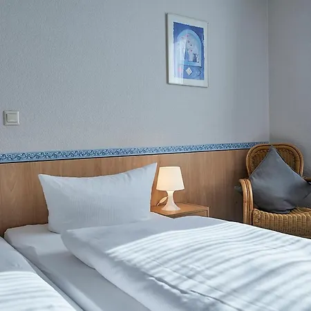 Zum Grunewald Hotel 3*