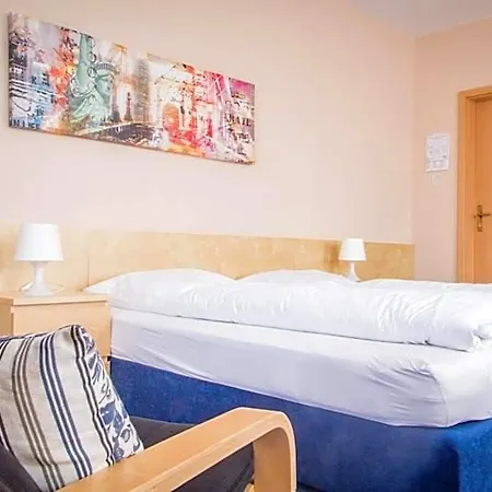Zum Grunewald Hotel 3*