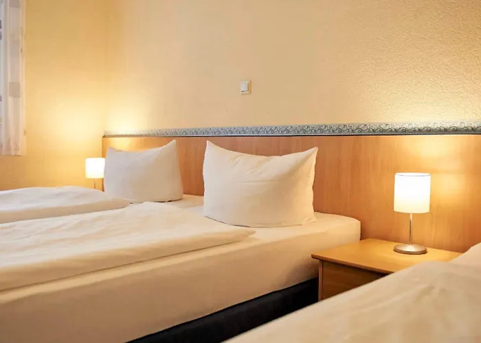 Zum Grunewald Hotel 3*